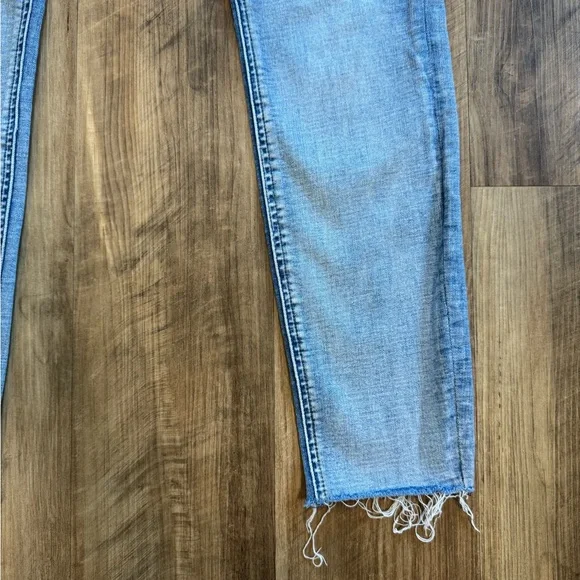 Pistola Light Wash Skinny Jeans with Raw Hem, size 27 - Picture 5 of 12